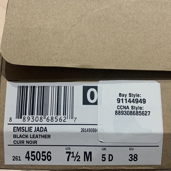 NWT Clarks Booties - Picture 6 of 6